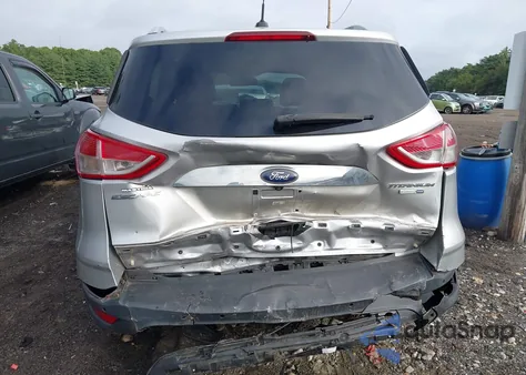 2015 Ford Escape Titanium из США, поврежденный, VIN 1FMCU9J98FUB87178